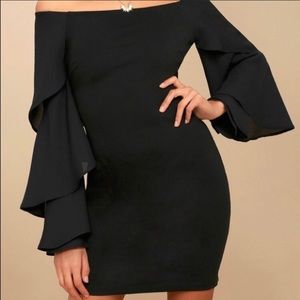 Lulu’s black dress